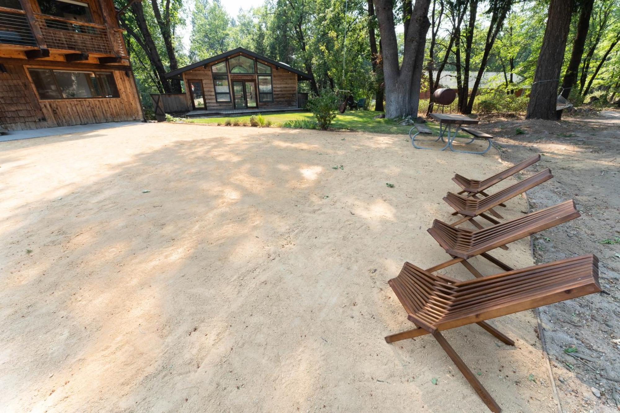 Basecamp Lodge Mount Shasta Ngoại thất bức ảnh