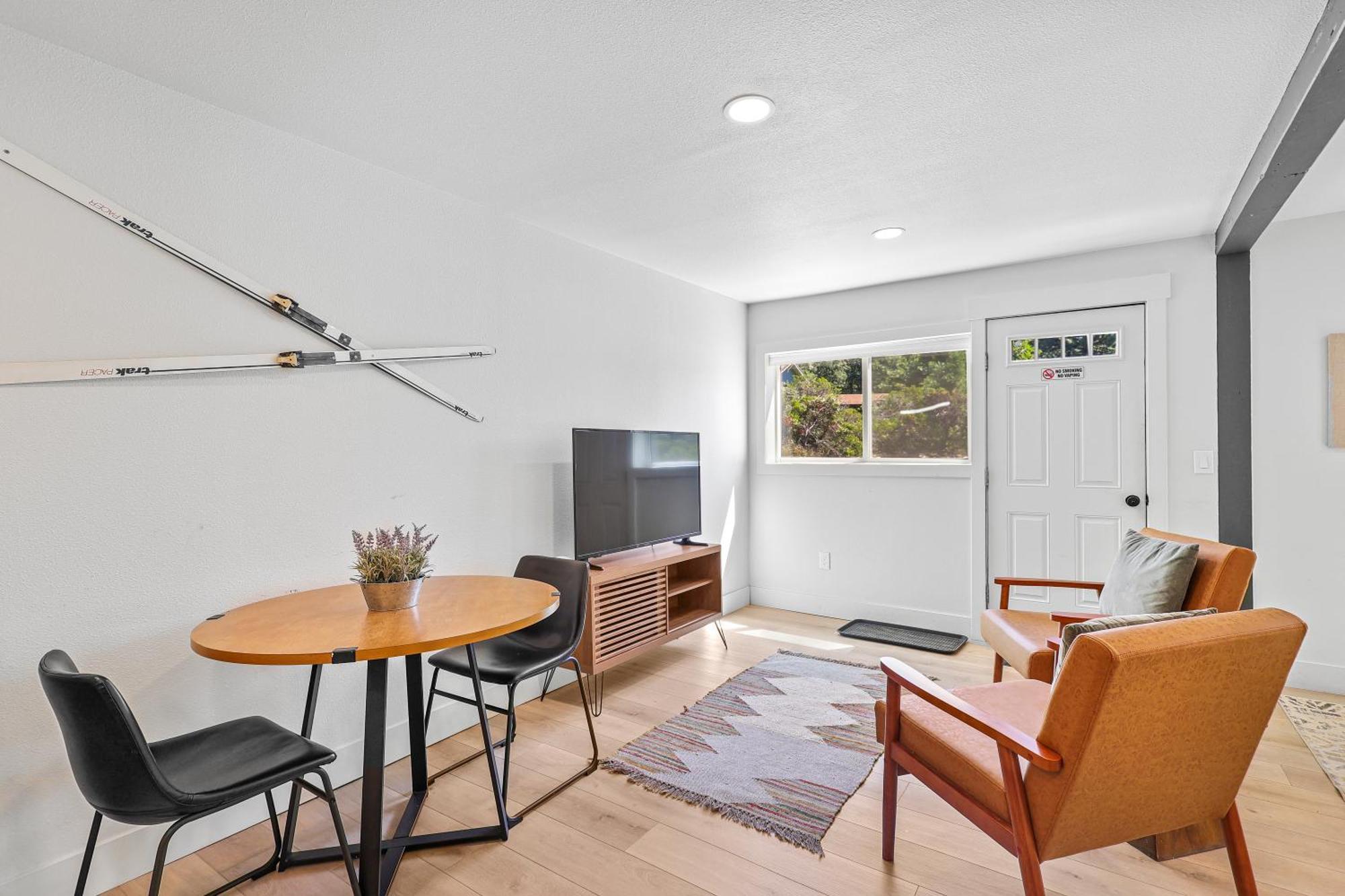 Basecamp Lodge Mount Shasta Phòng bức ảnh