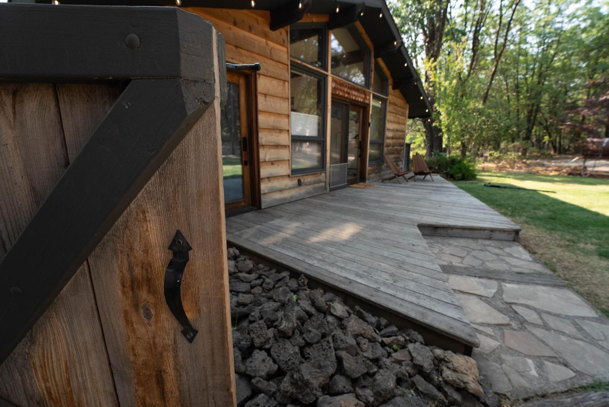 Basecamp Lodge Mount Shasta Phòng bức ảnh