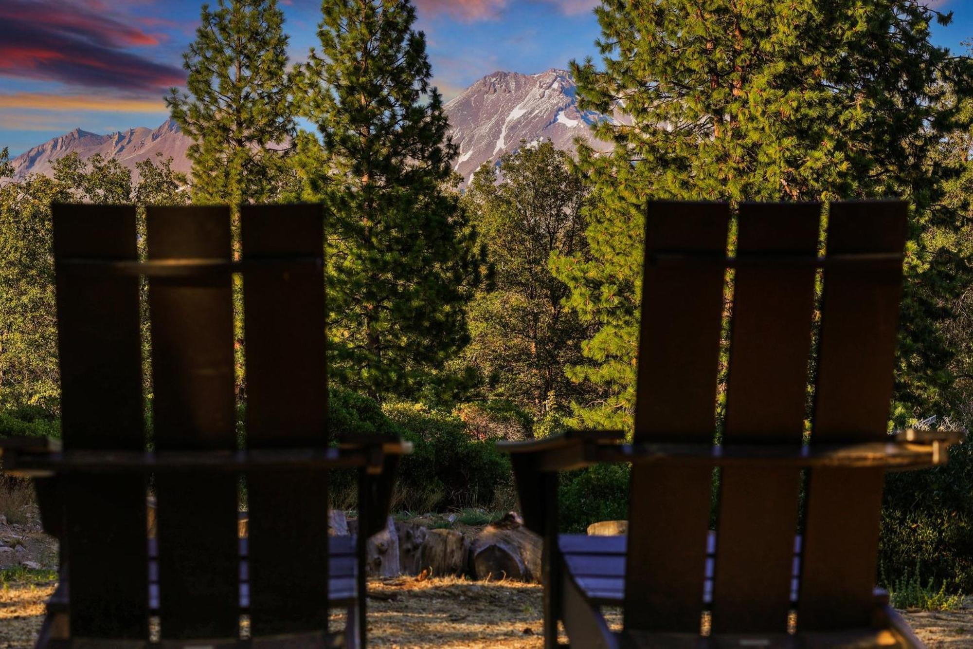 Basecamp Lodge Mount Shasta Ngoại thất bức ảnh