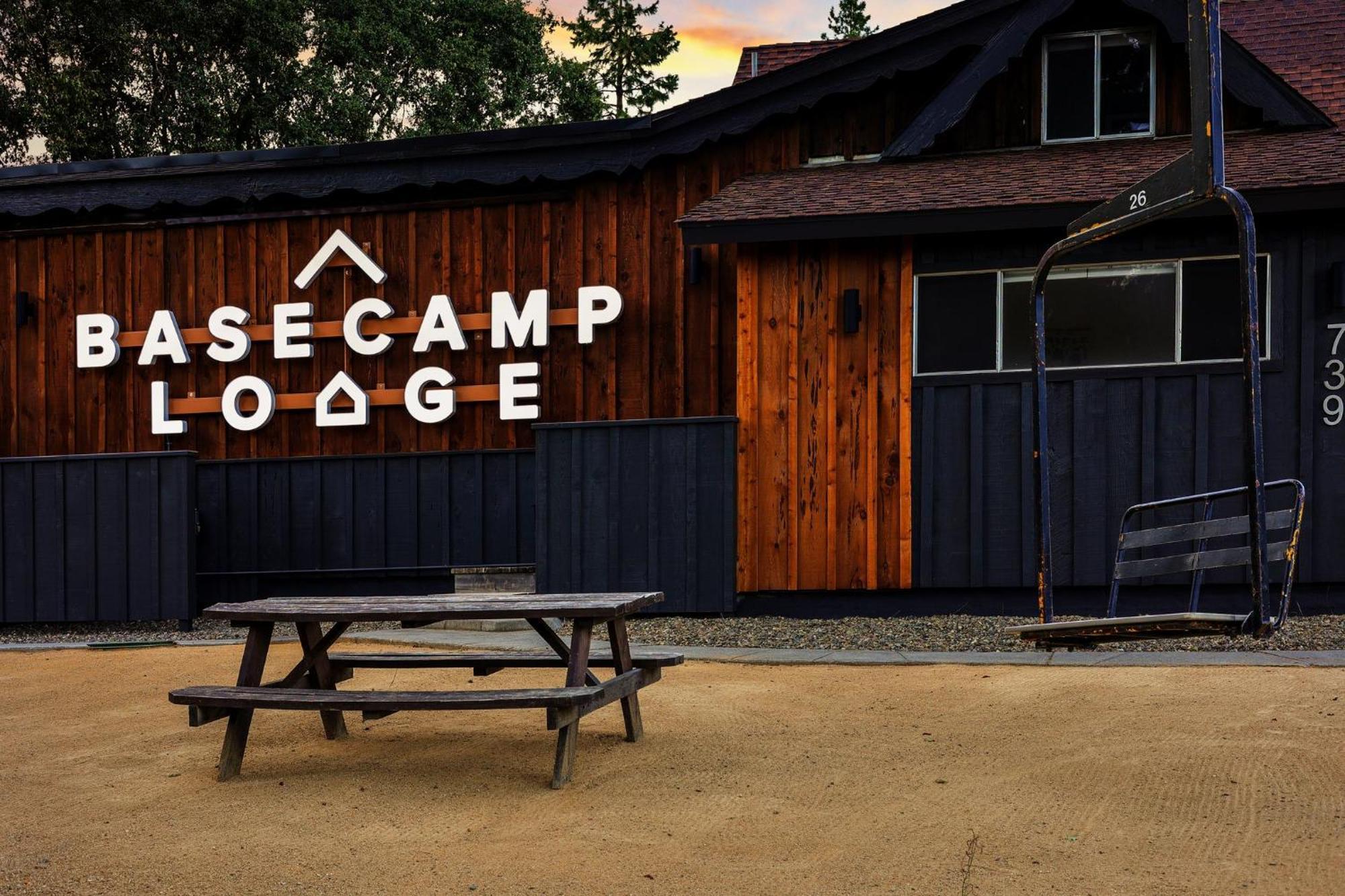 Basecamp Lodge Mount Shasta Ngoại thất bức ảnh
